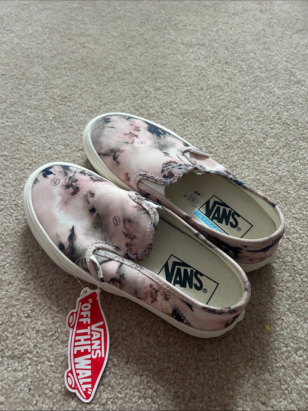 Vans Kids Slip-On Sneakers in Pink and Navy Tie-Dye floral